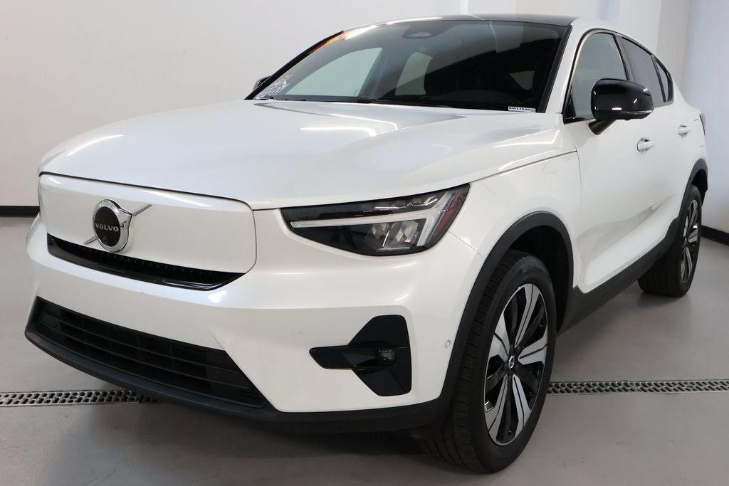 Used 2023 Volvo C40 P8 Recharge Plus AWD/4WD image 3