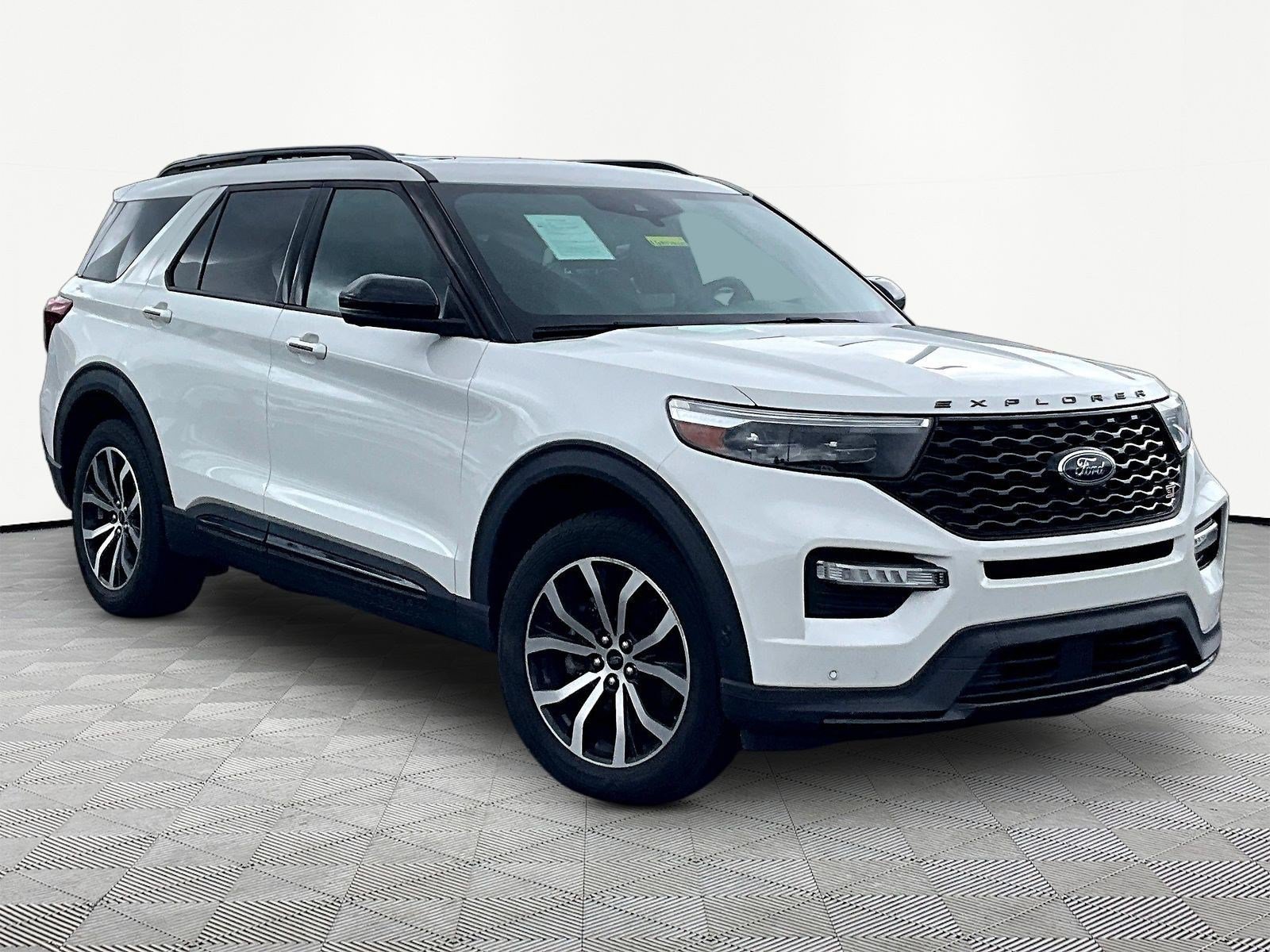 Used 2020 Ford Explorer ST w/ Premium Technology Package AWD/4WD image 3
