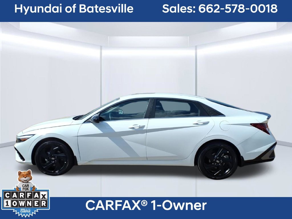 Used 2026 Hyundai Elantra SEL Sport Premium FWD image 2