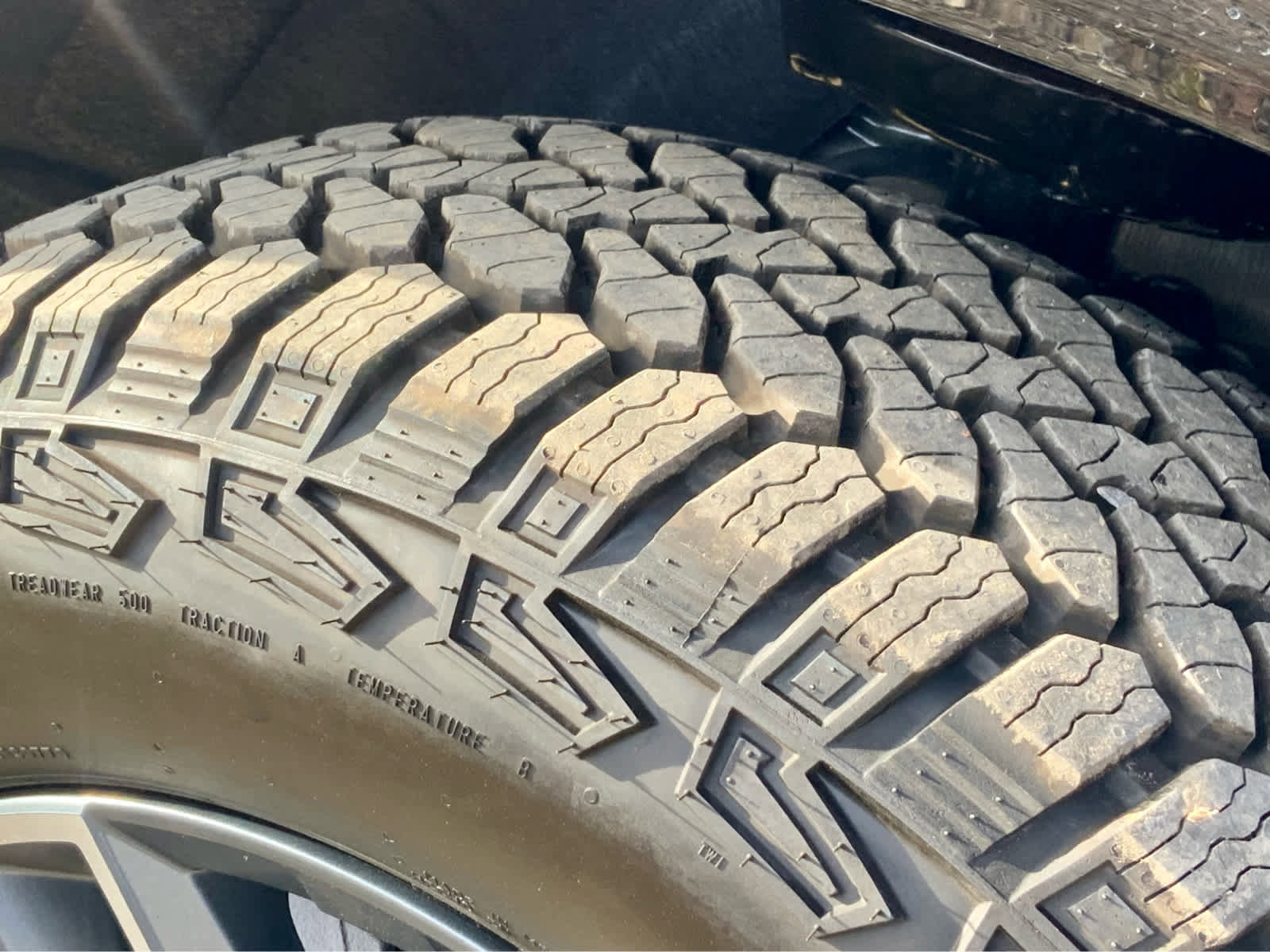 New 2026 GMC Terrain AT4 w/ LPO, Black Badging Package image 18