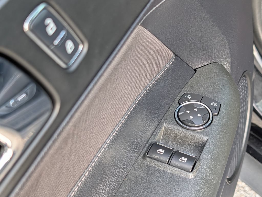 Used 2016 Ford Mustang GT RWD image 26
