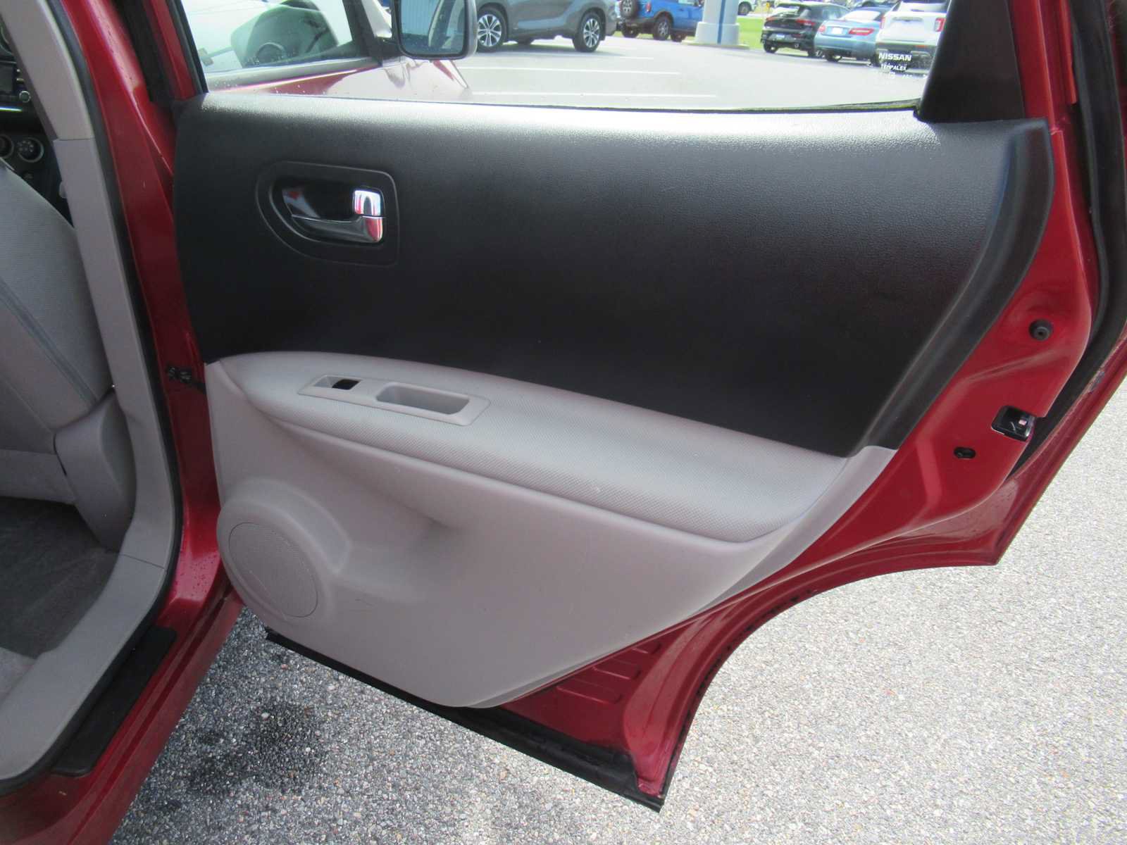Used 2014 Nissan Rogue S w/ Convenience Package AWD/4WD image 21
