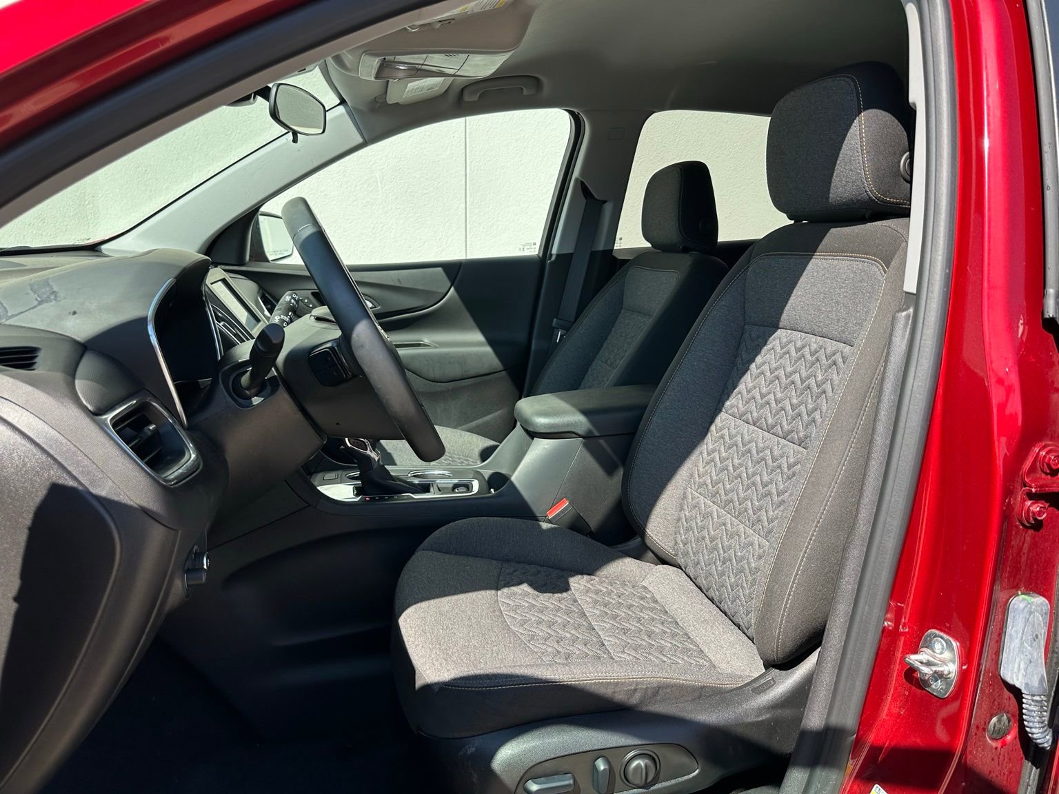 Used 2024 Chevrolet Equinox LT image 9
