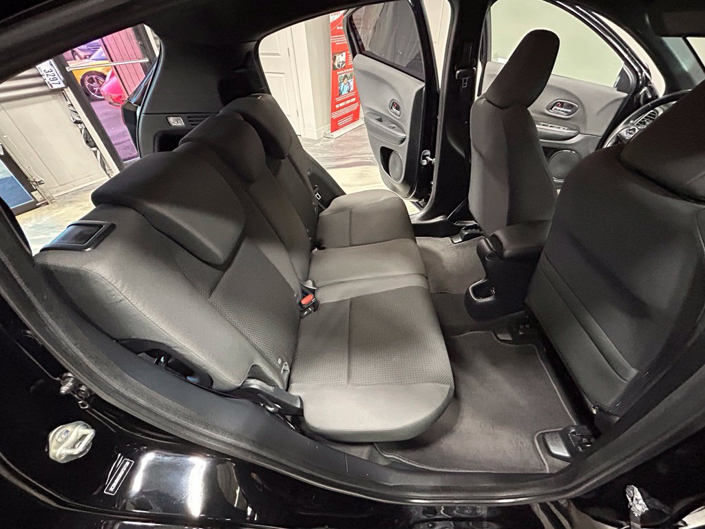 Used 2019 Honda HR-V Sport image 41