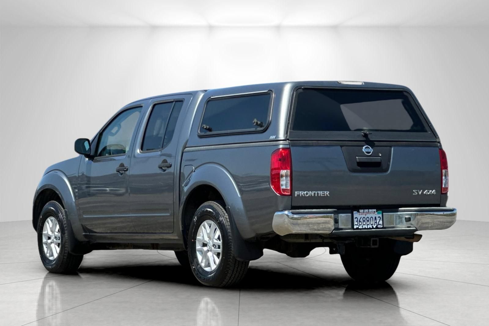 Used 2016 Nissan Frontier SV AWD/4WD image 5