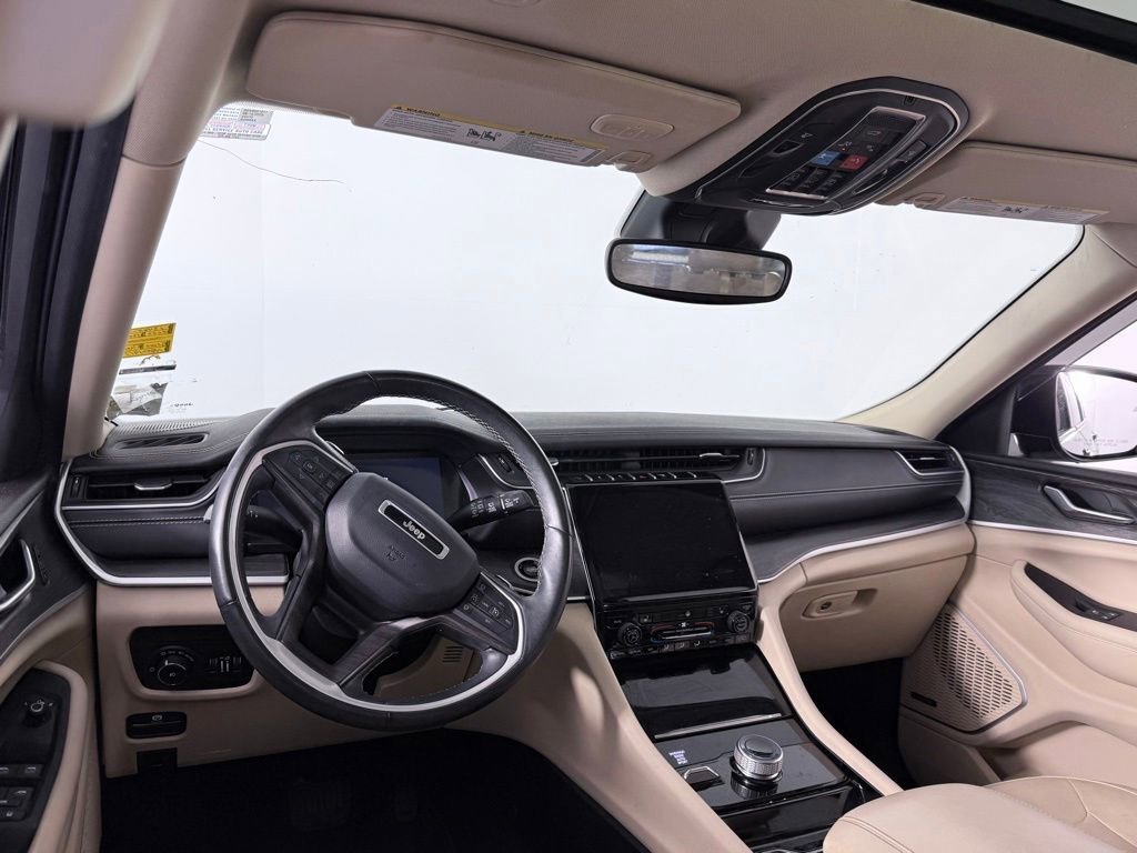 Used 2022 Jeep Grand Cherokee Limited image 20