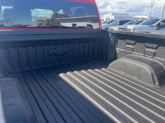 New 2026 Chevrolet Silverado 1500 Custom Trail Boss w/ LPO, Dark Essentials Package image 12