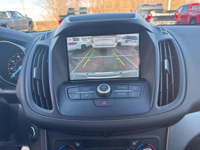 Used 2019 Ford Escape SE image 16