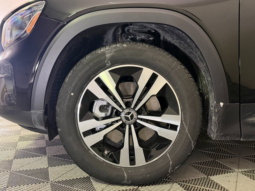 Used 2026 Mercedes-Benz GLB 250 4MATIC image 13