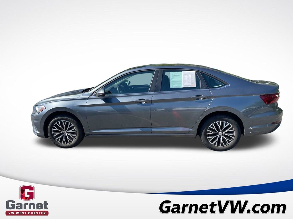 Used 2020 Volkswagen Jetta SE FWD image 2