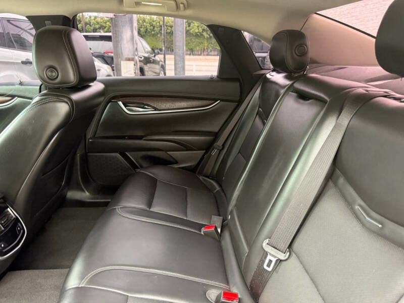 Used 2019 Cadillac XTS Luxury image 14