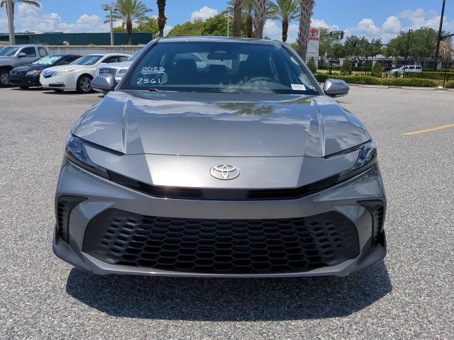 New 2026 Toyota Camry SE FWD image 9
