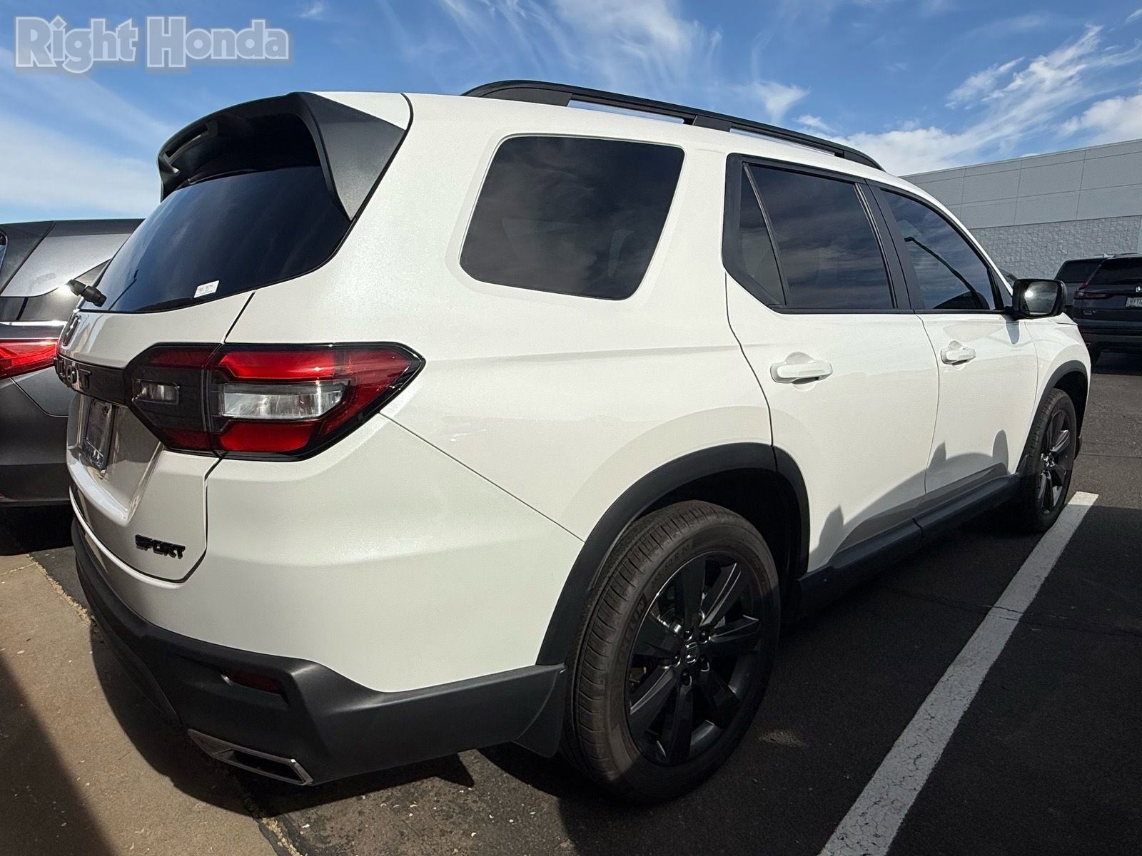 Certified 2025 Honda Pilot Sport image 4