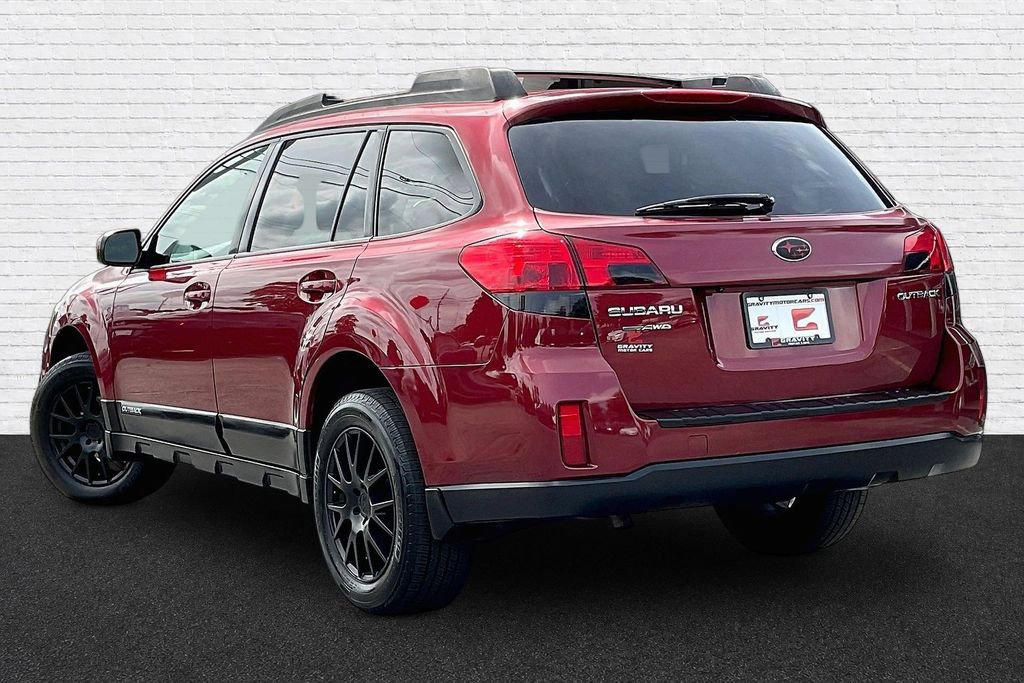 Used 2013 Subaru Outback 2.5i Premium AWD/4WD image 4