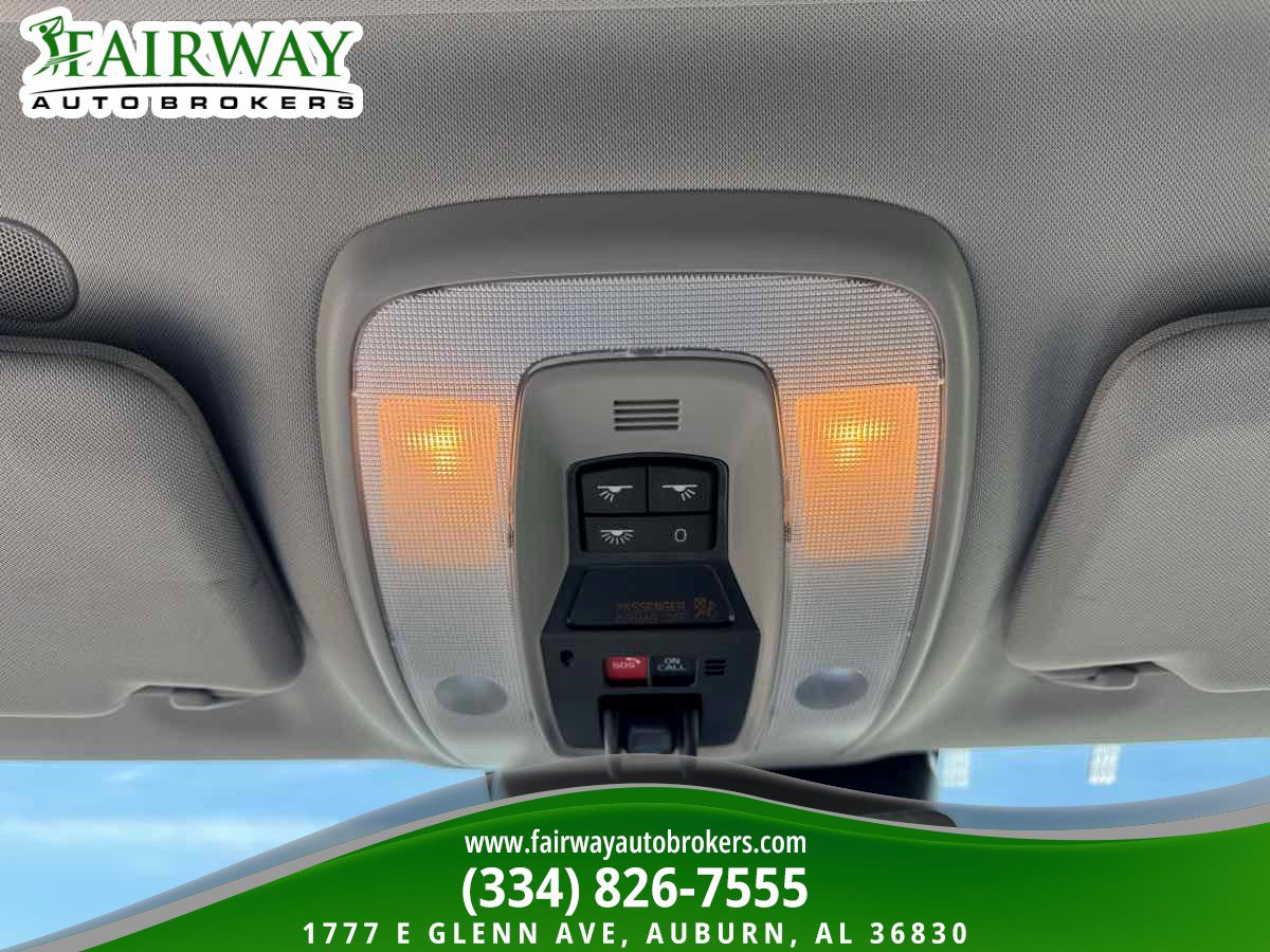 Used 2018 Volvo V60 T5 Cross Country image 24