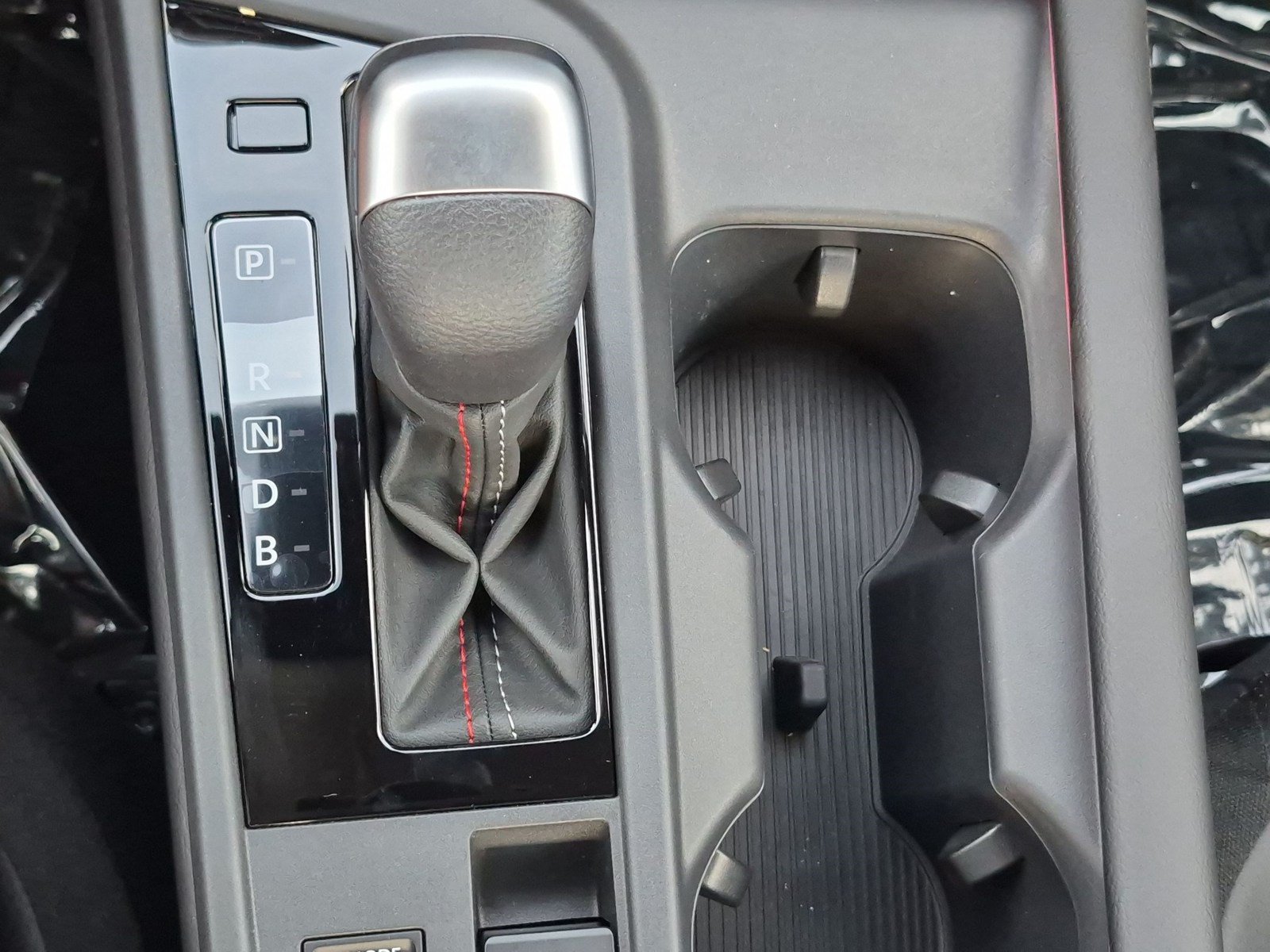 New 2027 Nissan Sentra SR w/ SR Premium Package FWD image 18