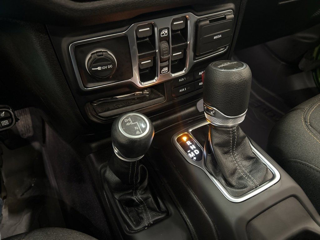 Used 2025 Jeep Gladiator Sport image 23