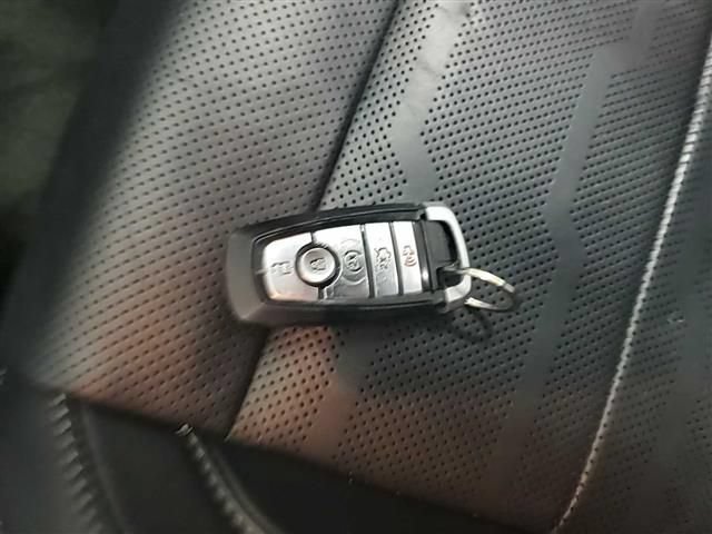 Used 2018 Ford Mustang Premium w/ Equipment Group 201A RWD image 9