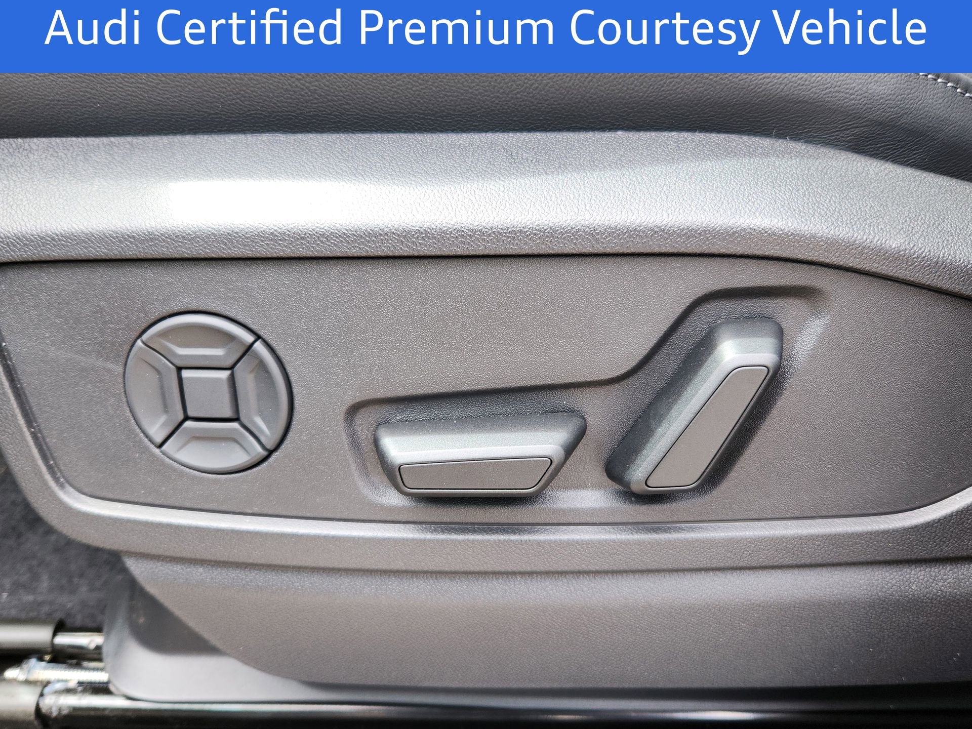 Certified 2025 Audi Q5 Premium Plus w/ Premium Plus AWD/4WD image 17