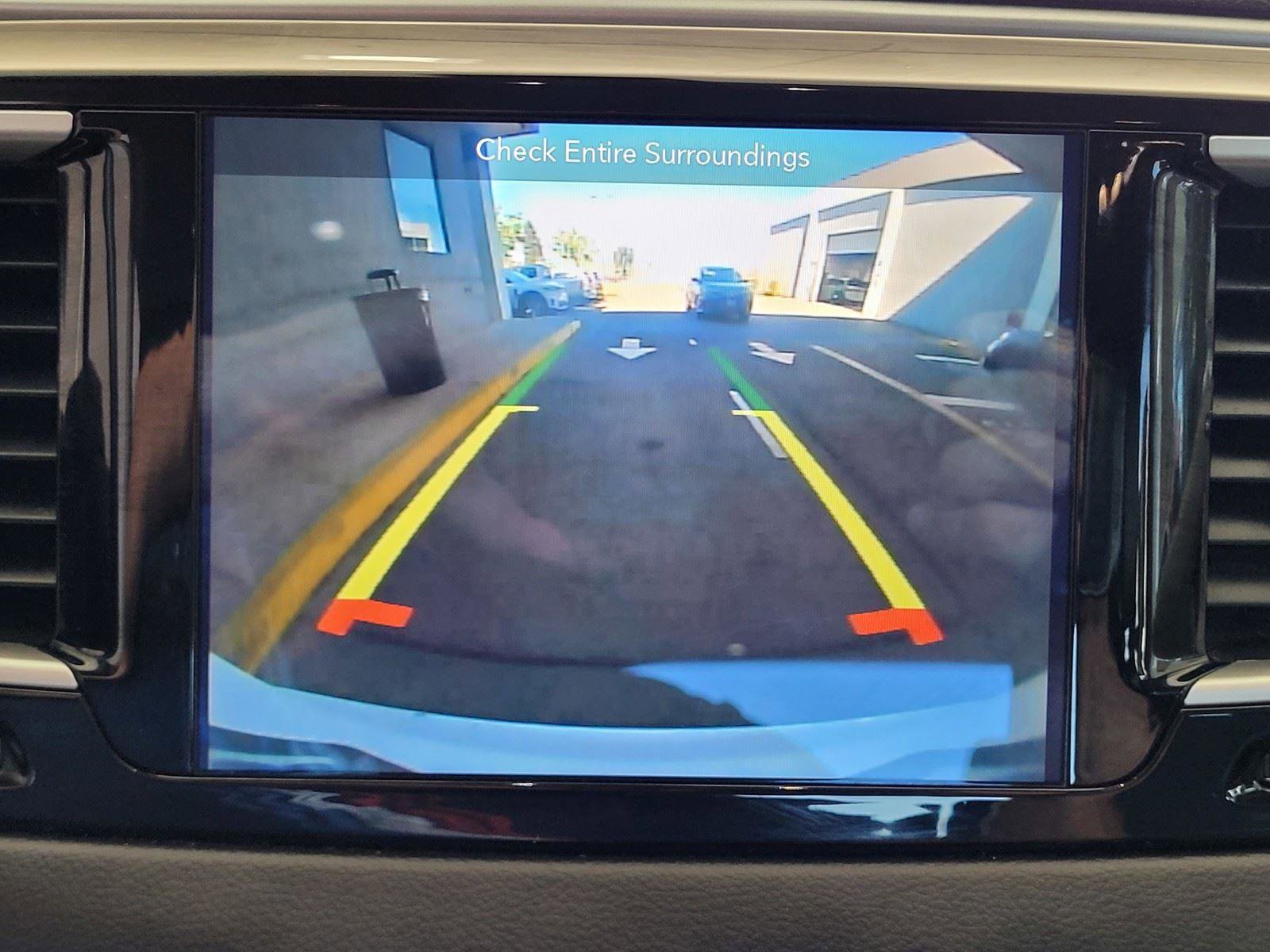 Used 2018 Chrysler Pacifica Touring Plus image 14