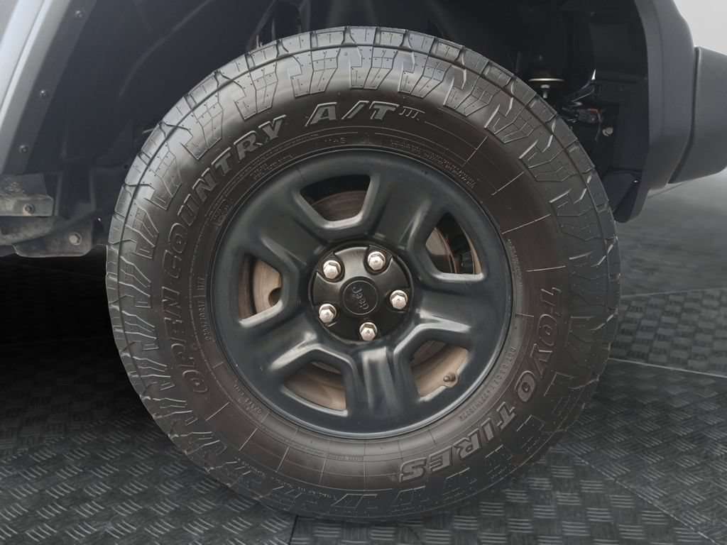 Used 2019 Jeep Wrangler Sport AWD/4WD image 23