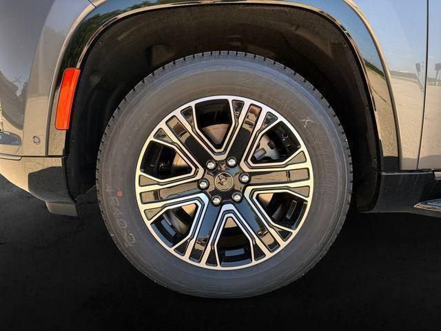 New 2026 Jeep Grand Wagoneer 4WD w/ Premium Group I image 37