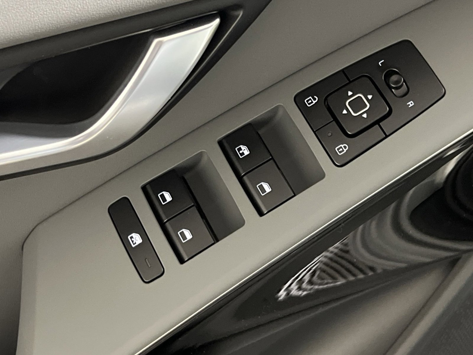 New 2026 Kia Niro EX w/ EX Premium Package image 13