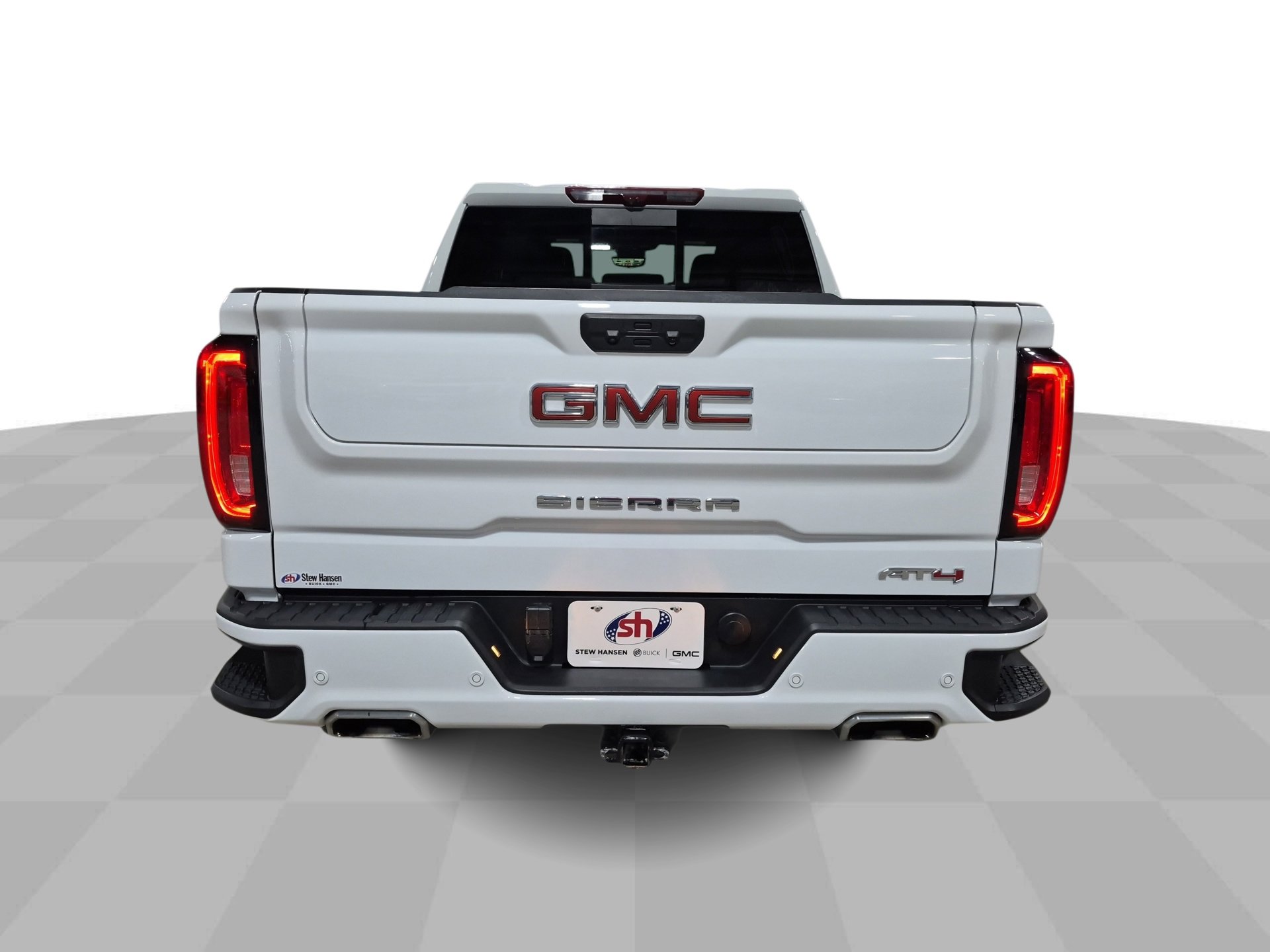 Certified 2024 GMC Sierra 1500 AT4 w/ Technology Package AWD/4WD image 8