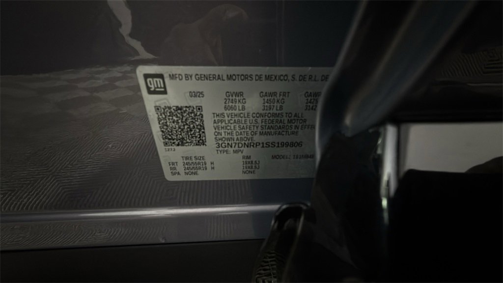 Used 2025 Chevrolet Equinox EV LT image 36