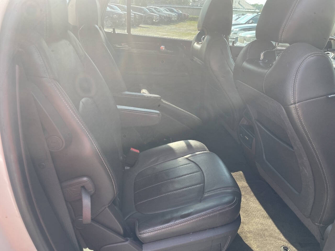 Used 2013 Buick Enclave Premium AWD/4WD image 30