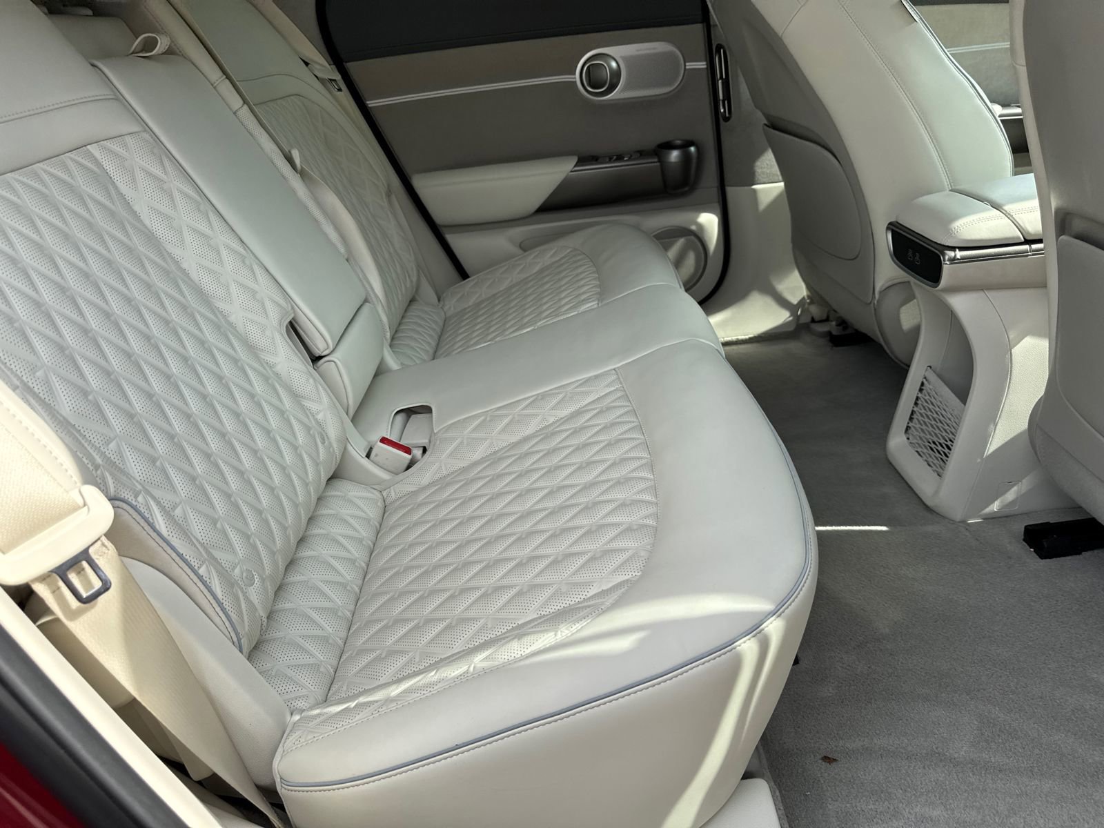 Used 2023 Genesis GV60 Performance image 15