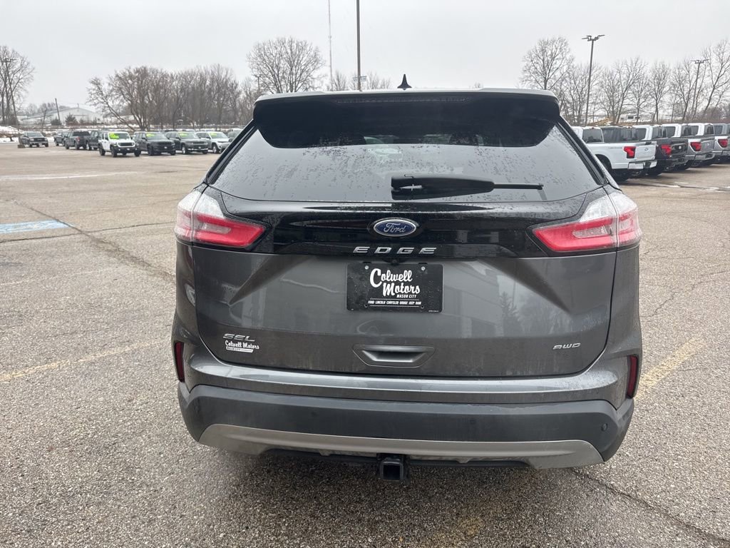 Used 2022 Ford Edge SEL w/ Convenience Package image 3