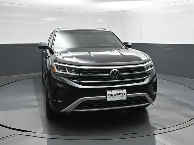 Used 2022 Volkswagen Atlas Cross Sport SE w/ Panoramic Sunroof Package FWD image 17