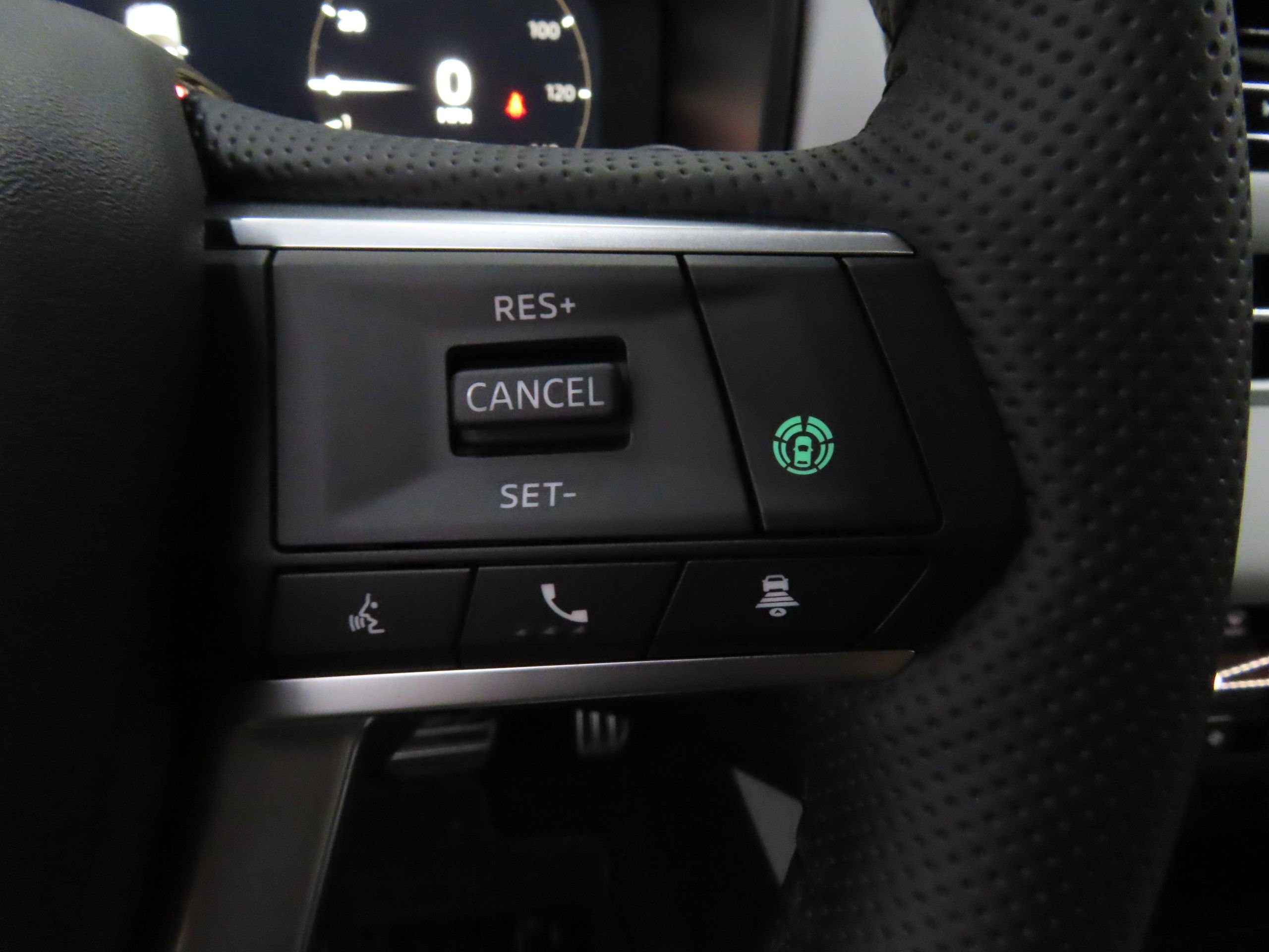 New 2025 Mitsubishi Outlander SEL image 12