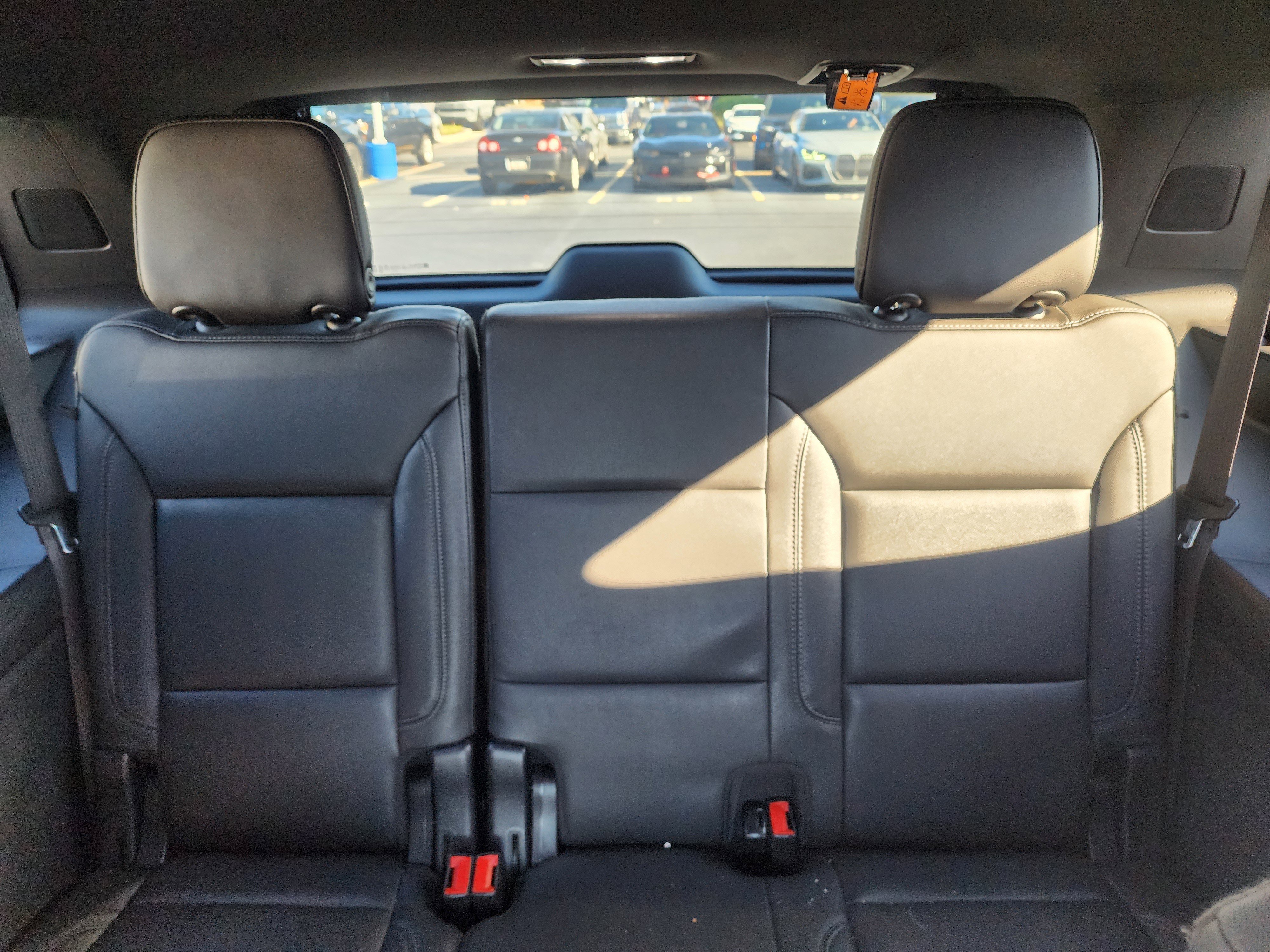 Used 2022 Chevrolet Tahoe Z71 w/ Z71 Off-Road Package image 19