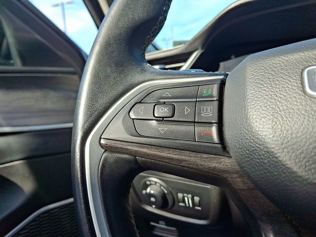 Used 2022 Jeep Grand Cherokee L Limited image 21