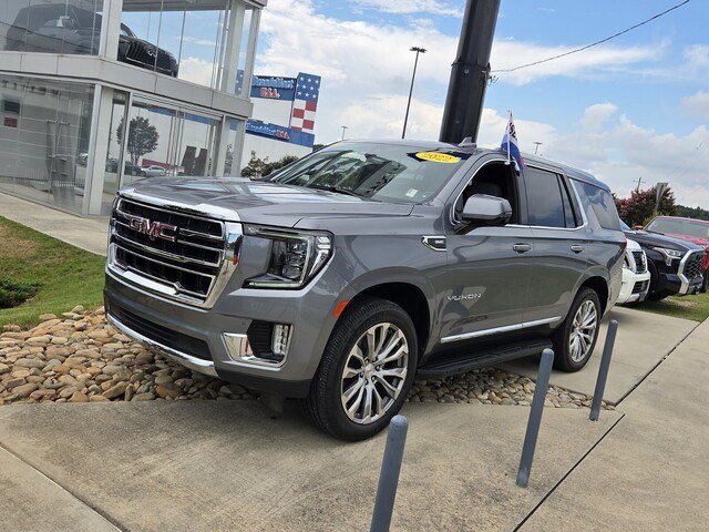 Used 2022 GMC Yukon SLT w/ SLT Luxury Package