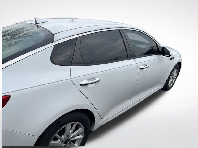Used 2016 Kia Optima LX w/ LX Convenience Package image 7