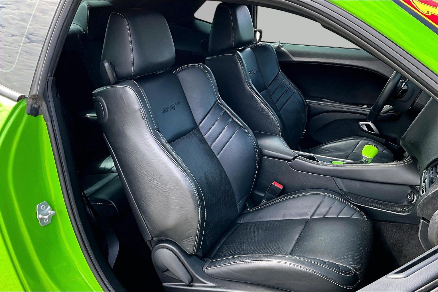 Used 2017 Dodge Challenger SRT w/ Technology Group RWD image 7