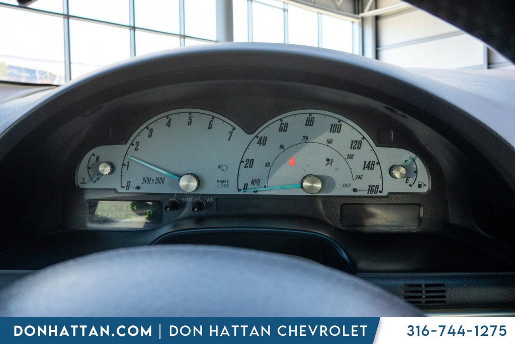 Used 2002 Ford Thunderbird RWD image 4