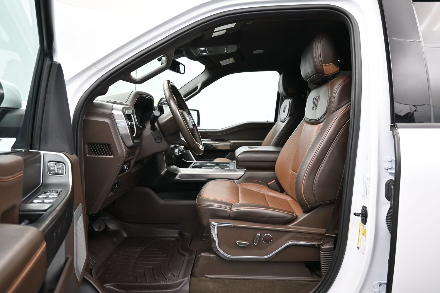 Used 2023 Ford F150 King Ranch w/ Equipment Group 601A High AWD/4WD image 9