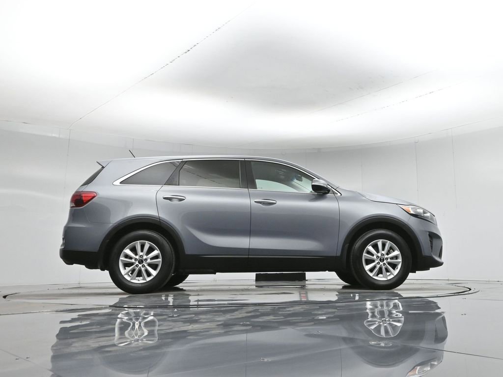 Used 2020 Kia Sorento LX image 48