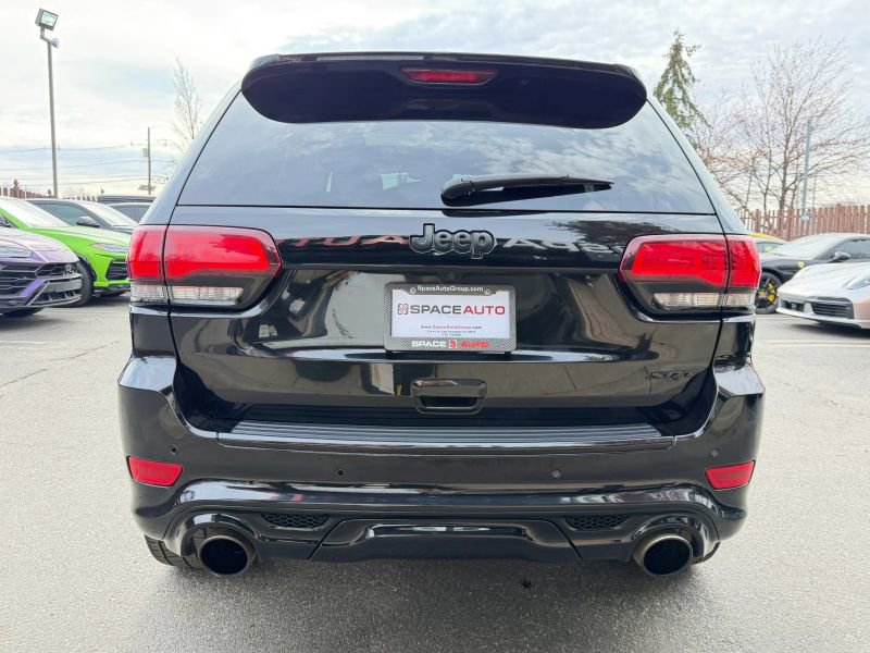 Used 2018 Jeep Grand Cherokee SRT image 6