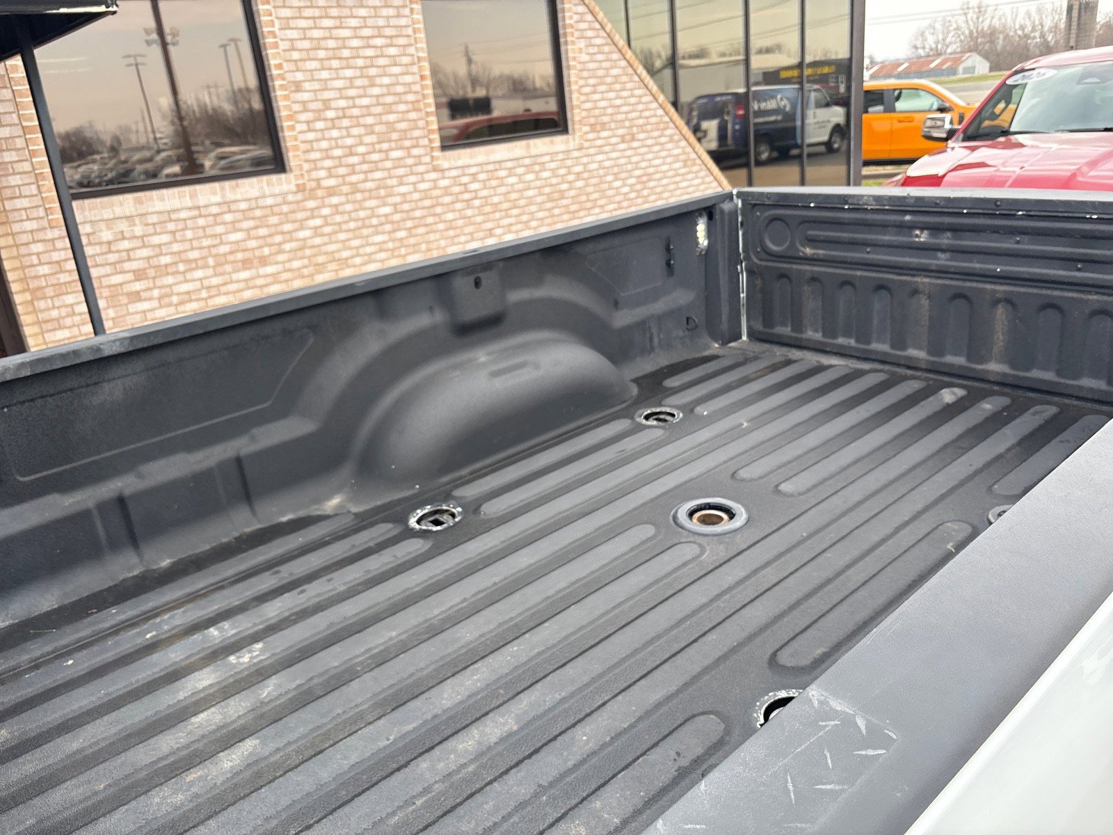 Used 2024 RAM 2500 Tradesman w/ Chrome Appearance Group image 12