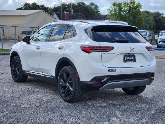 Used 2023 Buick Envision Essence w/ Sport Touring Package FWD image 5