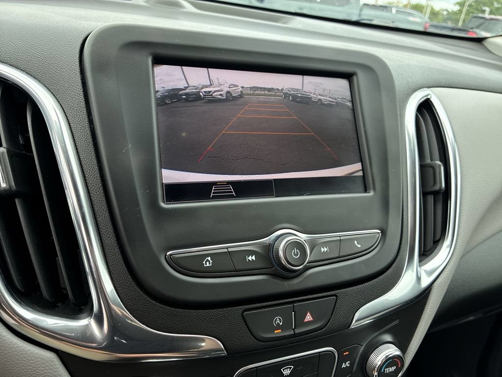 Used 2023 Chevrolet Equinox LS FWD image 16