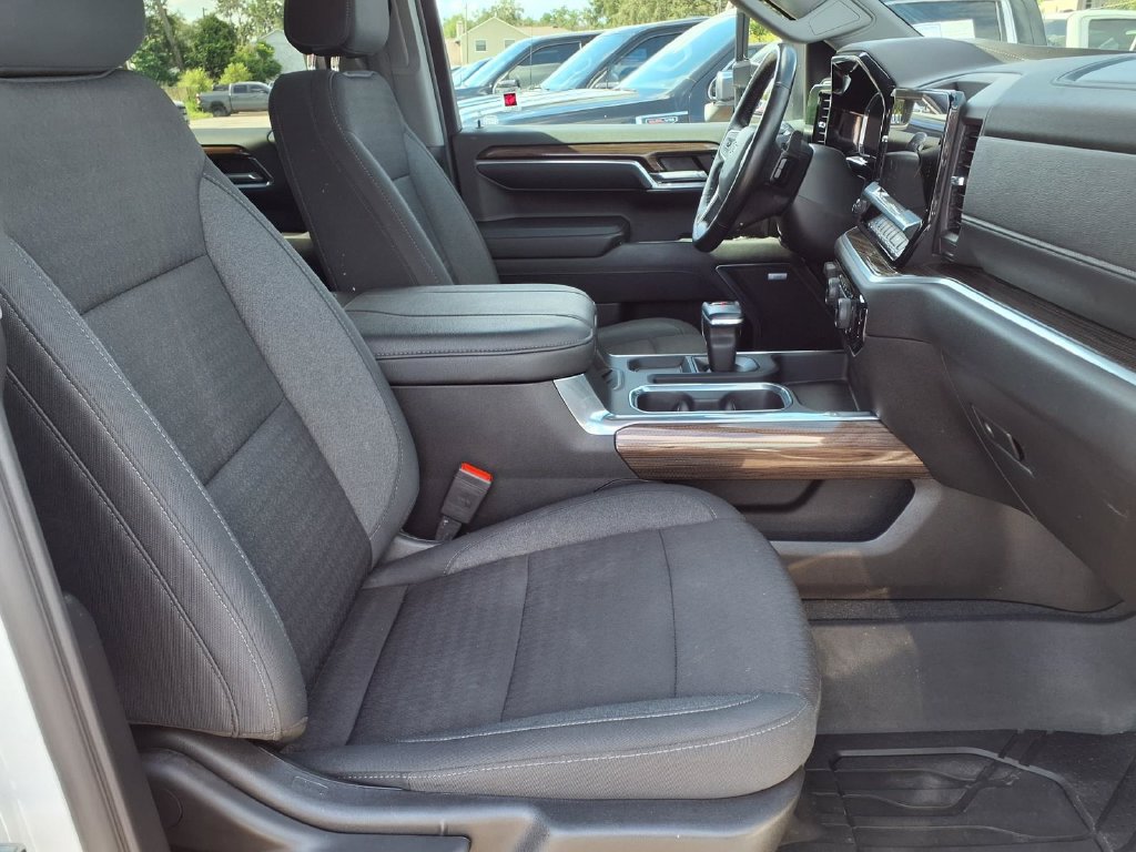 Used 2024 Chevrolet Silverado 1500 RST w/ True North Edition Plus AWD/4WD image 13