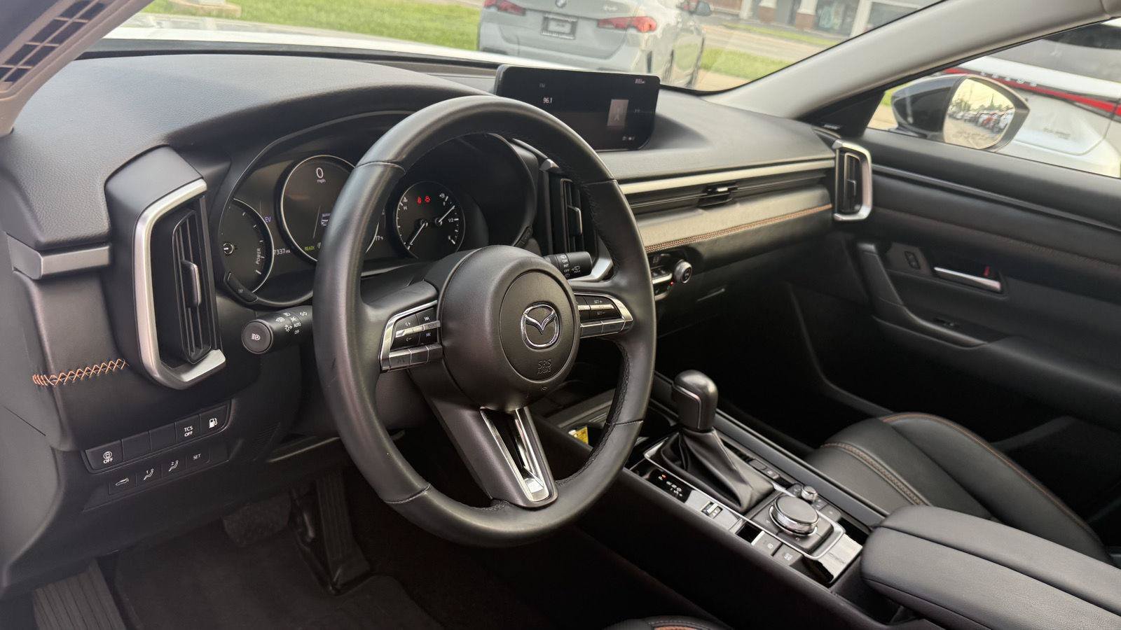Used 2025 MAZDA CX-50 AWD 2.5 Hybrid w/ Premium Pkg image 35