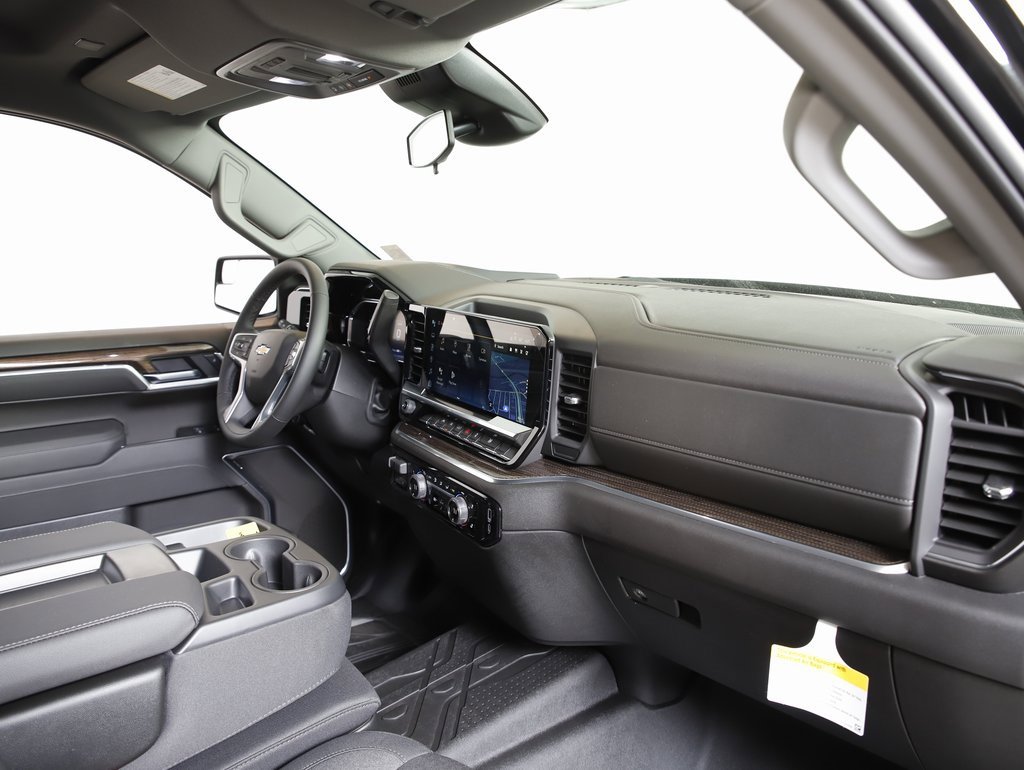 New 2026 Chevrolet Silverado 1500 LT w/ Protection Package image 9