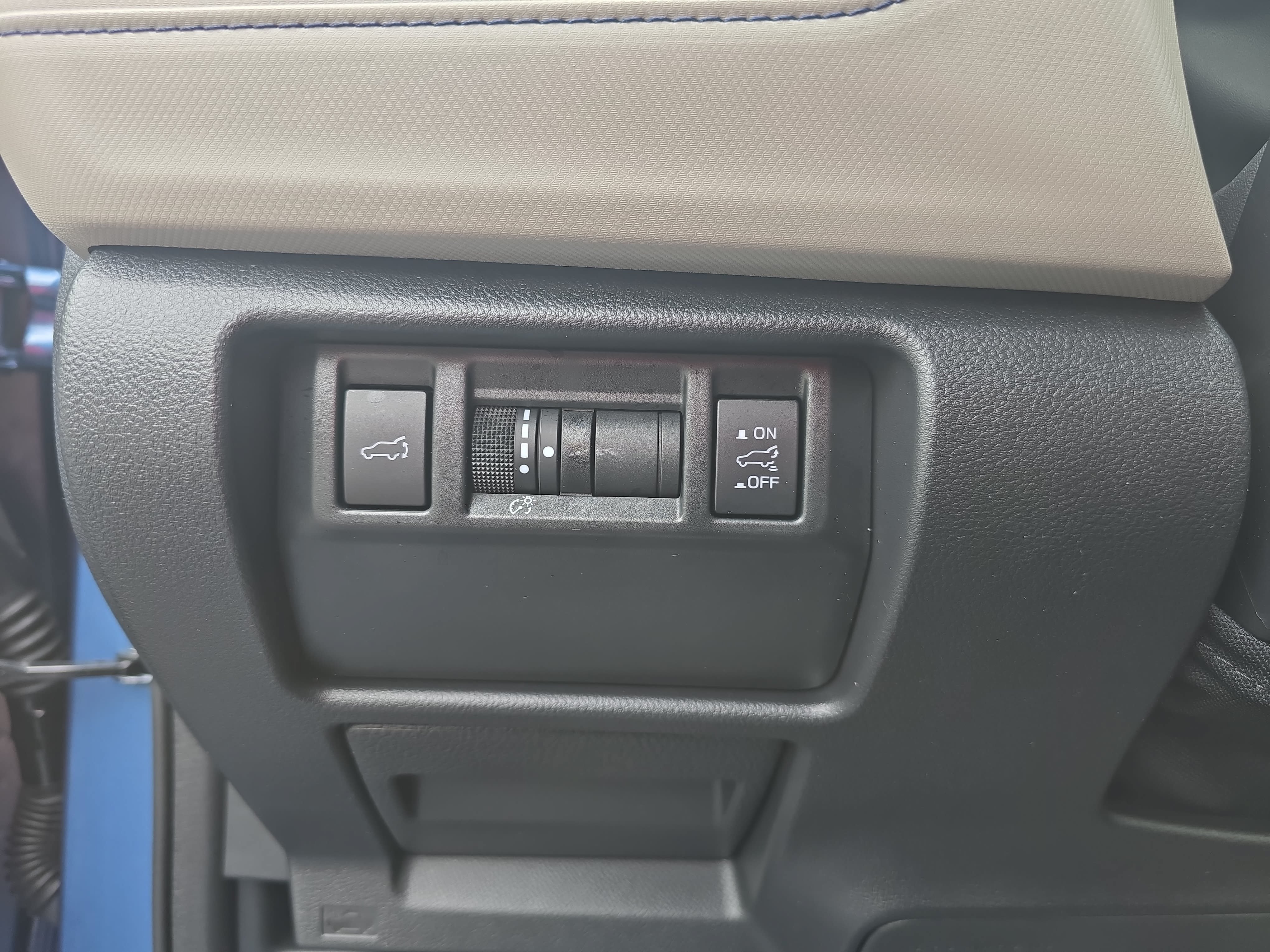 Used 2025 Subaru Forester Limited AWD/4WD image 26